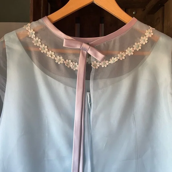 ILGWU VTG 1970’s Embroidered Dress - Picture 2 of 8